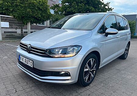 VW Touran Volkswagen Highline BMT/Start-Stopp