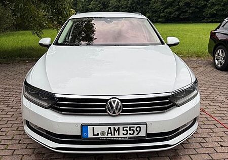 VW Passat Variant Volkswagen 1.6 TDI DSG Comfortline Varia...