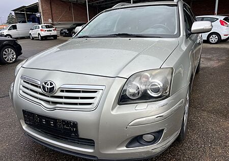 Toyota Avensis Kombi 2.0 Executive/KLIMA/