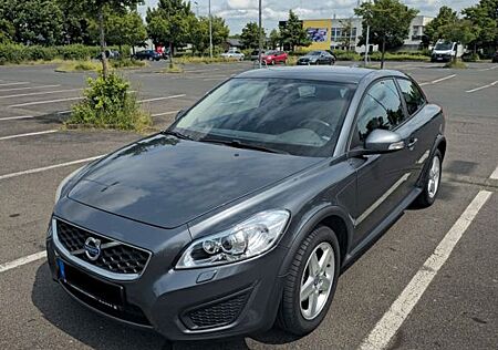 Volvo C30 2.0 - TÜV bis 2027