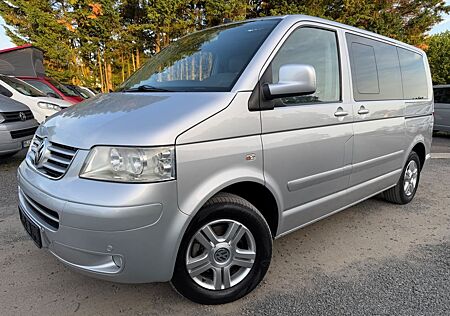 VW T5 Multivan Volkswagen Highline/Alcantara/Navi/AHK/Tisch