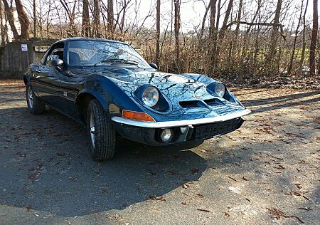 Opel GT 1900 AL 90PS