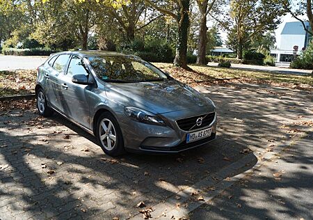 Volvo V40 D3 YOU!