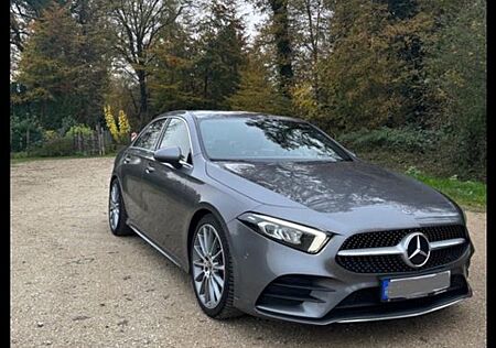 Mercedes-Benz A 250 DCT -AMG line