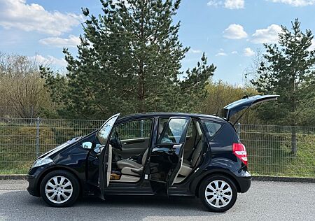 Mercedes-Benz A 200 ELEGANCE LEDER PDC Tüv neu