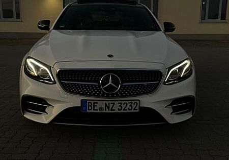 Mercedes-Benz E 53 AMG Mercedes-AMG E 53 4MATIC+, CHECKHEFT