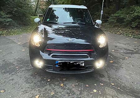 Mini Cooper SD Countryman ( John Cooper Works)