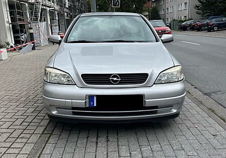 Opel Astra 1.6 Automatik