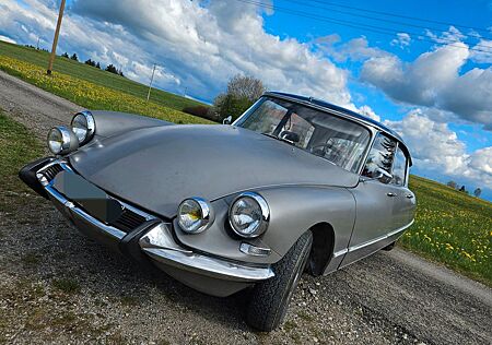 Citroën DS 21 Pallas 1966 Halbautomatik LHM