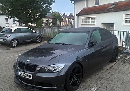 BMW 318i -