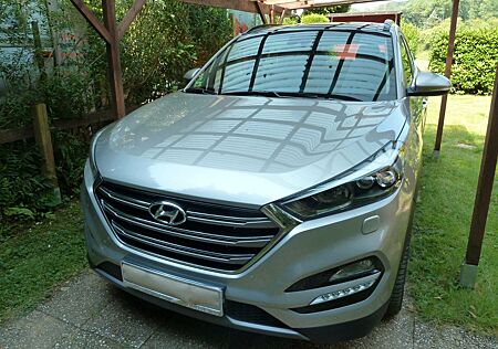 Hyundai Tucson blue 1.7 CRDi DCT Premium 2WD Premium