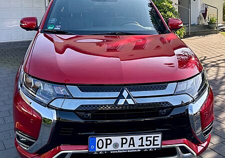 Mitsubishi Plug in Hybrid Outlander Plug-in Hybrid Outlander