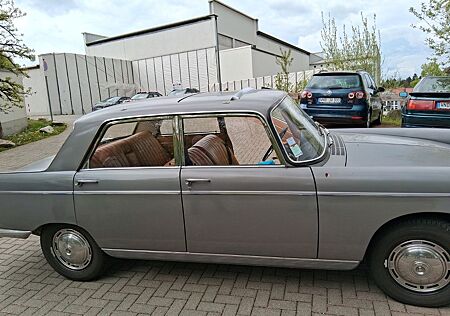 Peugeot 404 Super Luxe