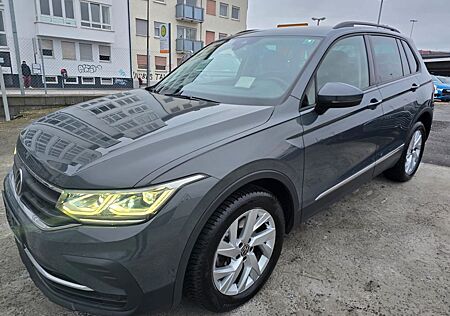 VW Tiguan Volkswagen Life 4Motion 2,0 TDI 147kW HeadUp