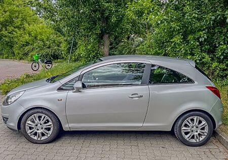 Opel Corsa D 1.2 - Automatik, 97Tkm, TüV 10/26