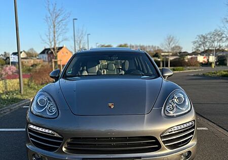 Porsche Cayenne 3L Diesel, Luftf., Allrad, Schiebedach