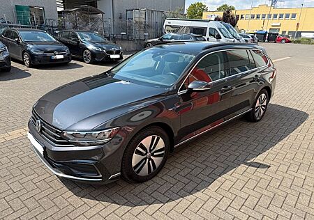 VW Passat Variant Volkswagen GTE, Standheizung, Head-up-Disp.