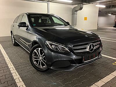 Mercedes-Benz C 220 T d 4Matic Avantgarde HEAD UP-COMAND-PANO
