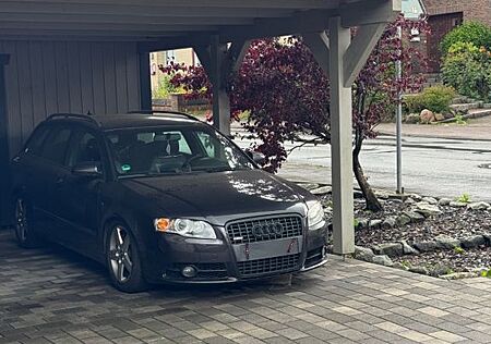 Audi A4 3.0 TDI (DPF) quattro Avant -