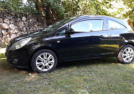 Opel Corsa D 1.2 Benzin Automatik
