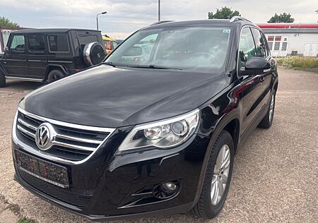 VW Tiguan Volkswagen Sport & Style BMT,Xenon,Navi,TÜV neu