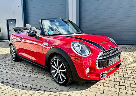 Mini Cooper S Cabrio / 192PS / 6-Gang / S-Ausstattung