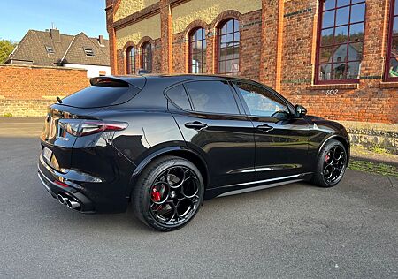 Alfa Romeo Stelvio 2.9 Bi-T. V6 375kW Quadrifoglio AT8-...