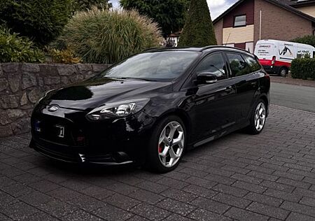 Ford Focus 2,0 EB ST Turnier ST