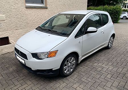 Mitsubishi Colt 1.1, TÜV NEU