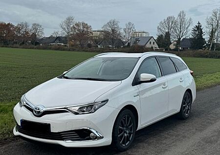 Toyota Auris Touring Sports Hybrid Executive