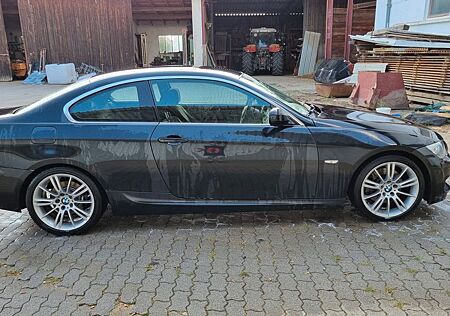 BMW 325i Coupé M Sport Edition