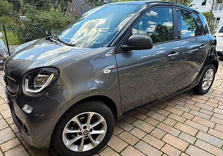 Smart ForFour passion NAVI SHZ PANO KLIMA PDC