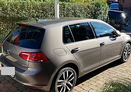 VW Golf Volkswagen VII 1.2 ALLSTAR 110 PS-17 Zoll LM Allwetter