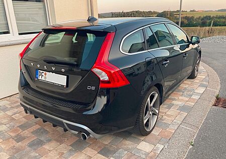 Volvo V60 D5 2.4 R-Design