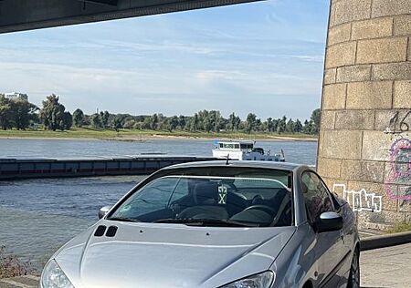 Peugeot 206 CC Cabrio - top gepflegt, Getriebe n