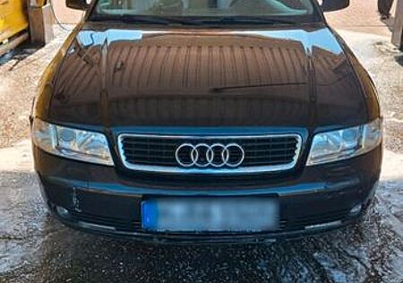 Audi A4 2.4 tiptronic Avant -
