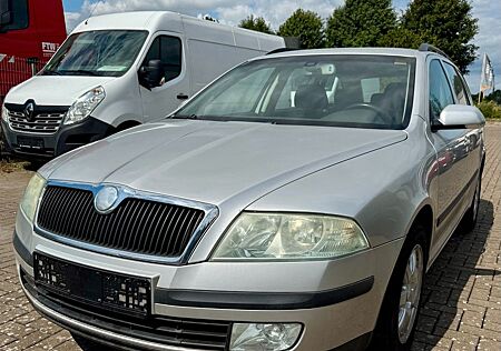 Skoda Octavia Combi Elegance AHK SHZ Klima Allw Alu