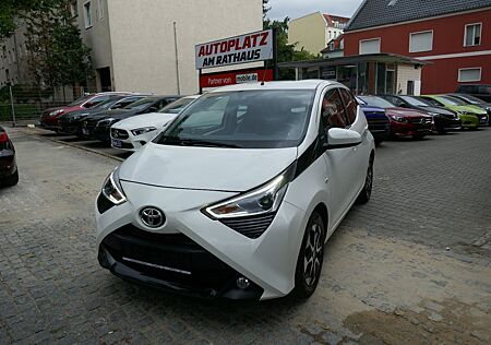 Toyota Aygo (X) Aygo -play Team D