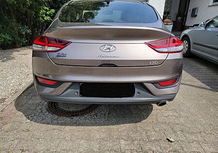 Hyundai i30 1.5 T-GDI Hybrid EDITION 30+ Fastback ED...