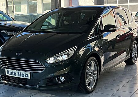 Ford S-Max TITANIUM XENON LEDER PANORAMA NAVI 7SITZER