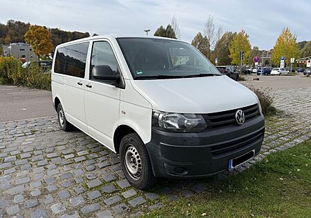 VW T5 Kombi Volkswagen mit Campingbox
