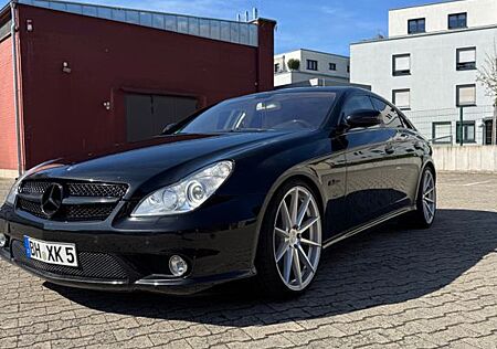 Mercedes-Benz CLS 500 - 5,5Liter V8 mit LaChanti Felgen