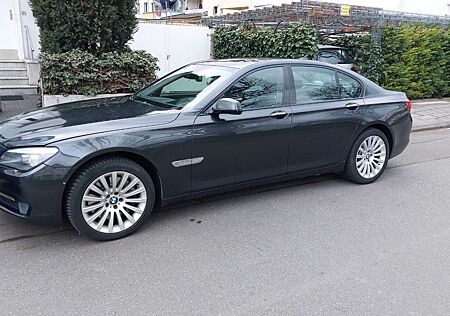 BMW 740i - gepflegt , Standheizung ,SSD, Hifi