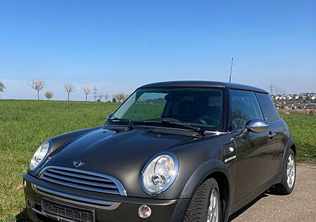 Mini ONE Park Lane Motor u. Getr. 83000 km!!
