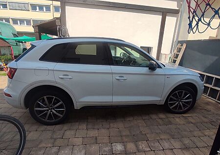 Audi Q5 50 TFSI e S tronic quattro sport sport