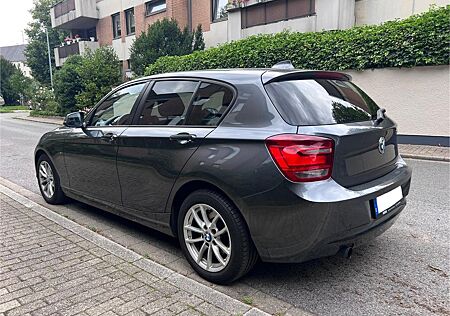 BMW 118i Sport Line Sport Line