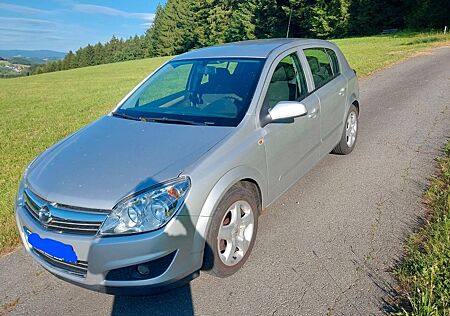 Opel Astra 1.6 Ecotec NAVI 85kW NAVI