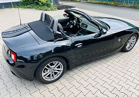 BMW Z4 Roadster 2.2i M-Sportsitze/Xenon/Klima TopZ