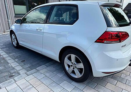 VW Golf Volkswagen 1.2 TSI 63kW Comfortline 1Hd. AHK