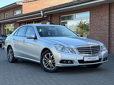 Mercedes-Benz E 200 CDI/MB Scheckheft/AHK/S Dach/SHZ